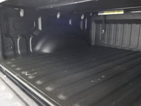 Used 2022 RAM 1500 Laramie AWD/4WD image 5