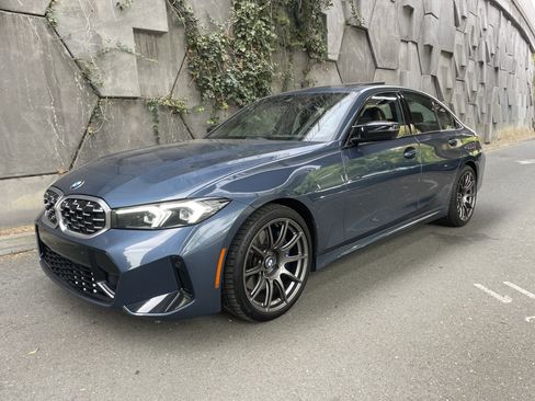 Used 2025 BMW M340i w/ Premium Package RWD image 6