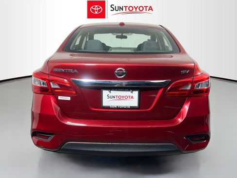 Used 2019 Nissan Sentra SV FWD image 5