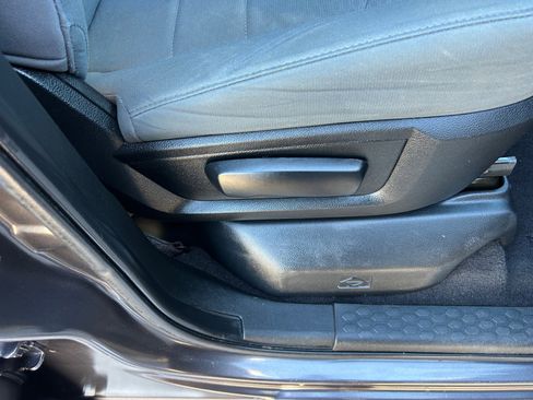 Used 2018 RAM 1500 Express w/ Express Value Package image 31