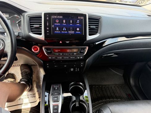 Used 2018 Honda Pilot Elite image 31