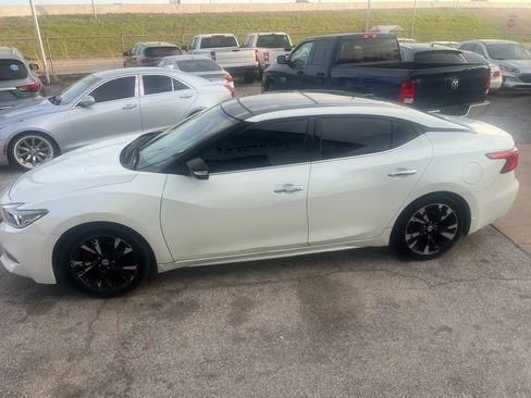 Used 2017 Nissan Maxima 3.5 SL FWD image 5
