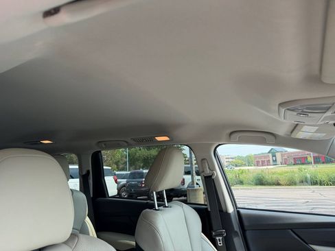 Used 2019 Subaru Ascent Limited AWD/4WD image 27