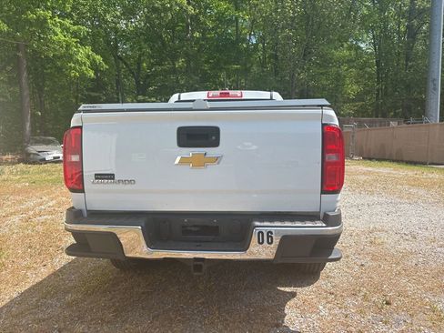 Used 2019 Chevrolet Colorado W/T w/ WT Convenience Package image 4