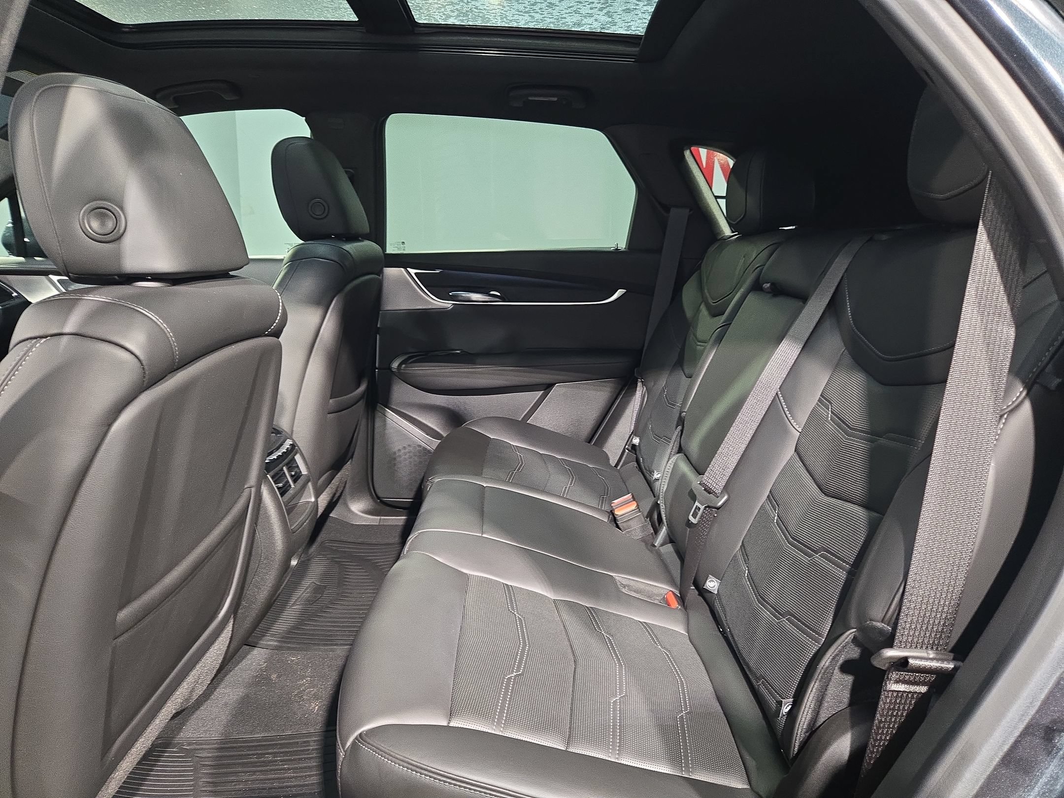 Used 2021 Cadillac XT5 Sportv w/ Platinum Package AWD/4WD image 33