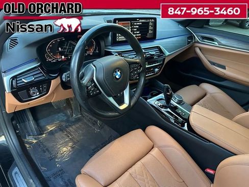 Used 2022 BMW 530i xDrive w/ Convenience Package image 11