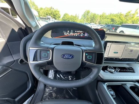 New 2026 Ford Expedition Active AWD/4WD image 24