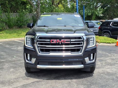 Used 2022 GMC Yukon XL SLT w/ SLT Premium Package AWD/4WD image 8