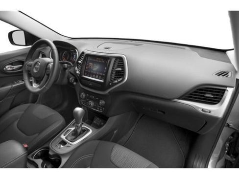 Used 2015 Jeep Cherokee Latitude w/ Cold Weather Group AWD/4WD image 16