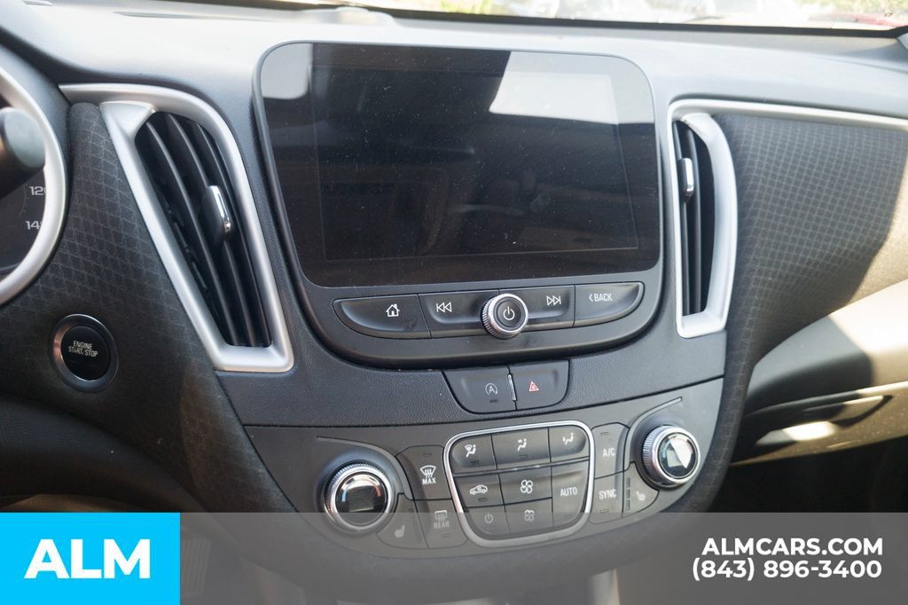 Used 2024 Chevrolet Malibu LT FWD image 8