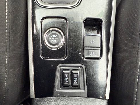 Used 2020 Mitsubishi Outlander SE image 22