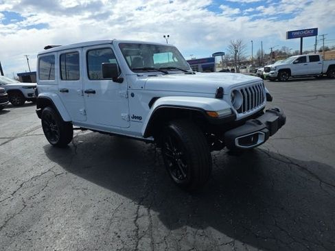 Used 2025 Jeep Wrangler Sahara 4xe w/ Safety Group image 12