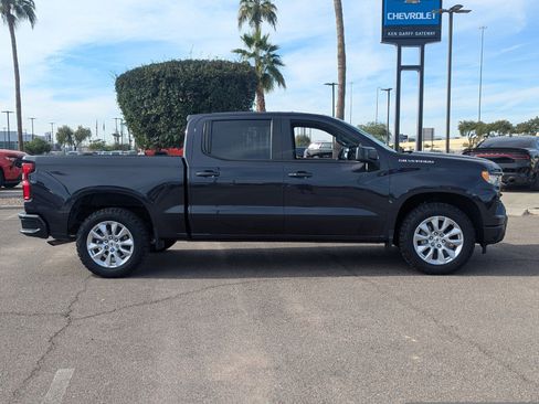 Used 2023 Chevrolet Silverado 1500 RST image 7