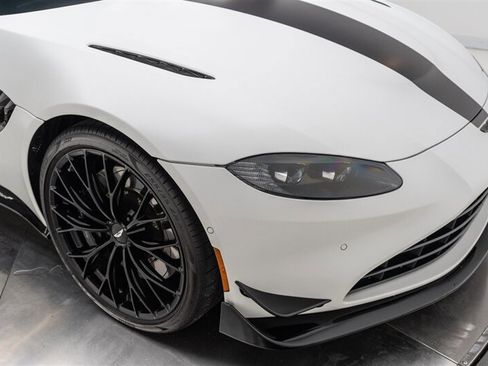 Used 2023 Aston Martin V8 Vantage Coupe RWD image 84