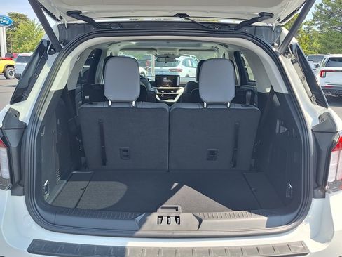 New 2025 Ford Explorer Active w/ Active Comfort Package image 27