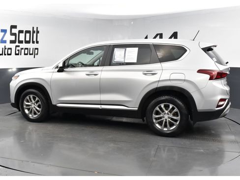 Used 2019 Hyundai Santa Fe SE FWD image 3