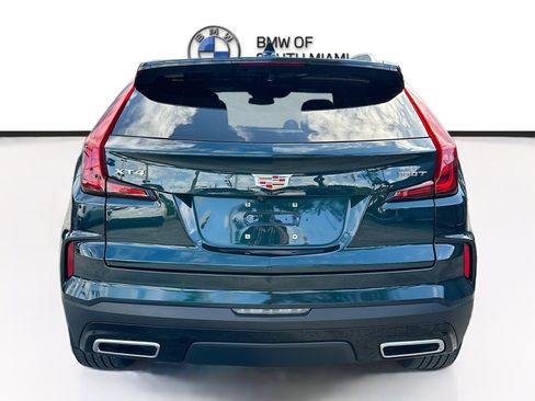 Used 2025 Cadillac XT4 Premium Luxury image 6