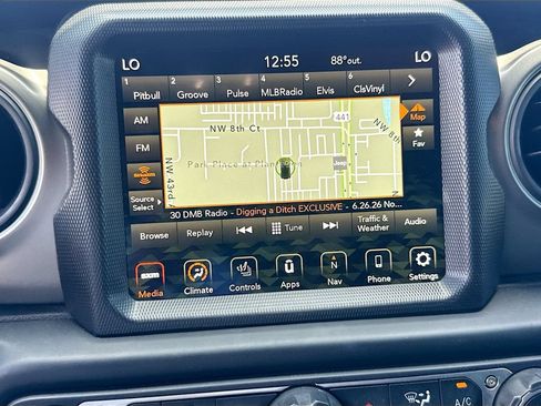 Used 2023 Jeep Wrangler Unlimited w/ Sun & Screen Package AWD/4WD image 16