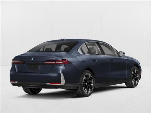 New 2027 BMW 530i RWD image 2