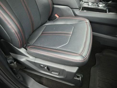 Used 2023 Ford Expedition Limited image 33