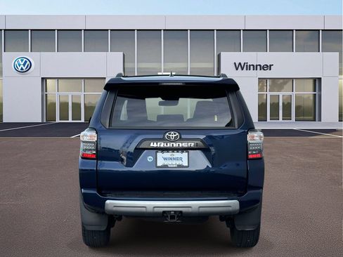 Used 2023 Toyota 4Runner TRD Off-Road Premium w/ Off Road Premium Plus Package AWD/4WD image 4