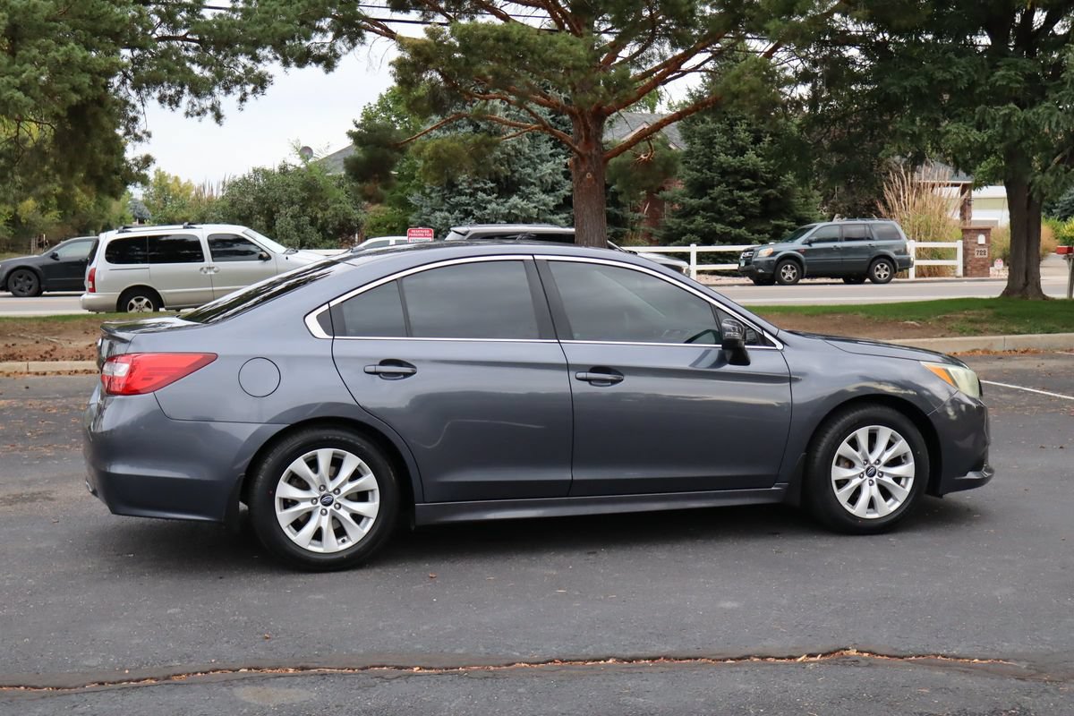 Used 2015 Subaru Legacy 2.5i Premium AWD/4WD image 4