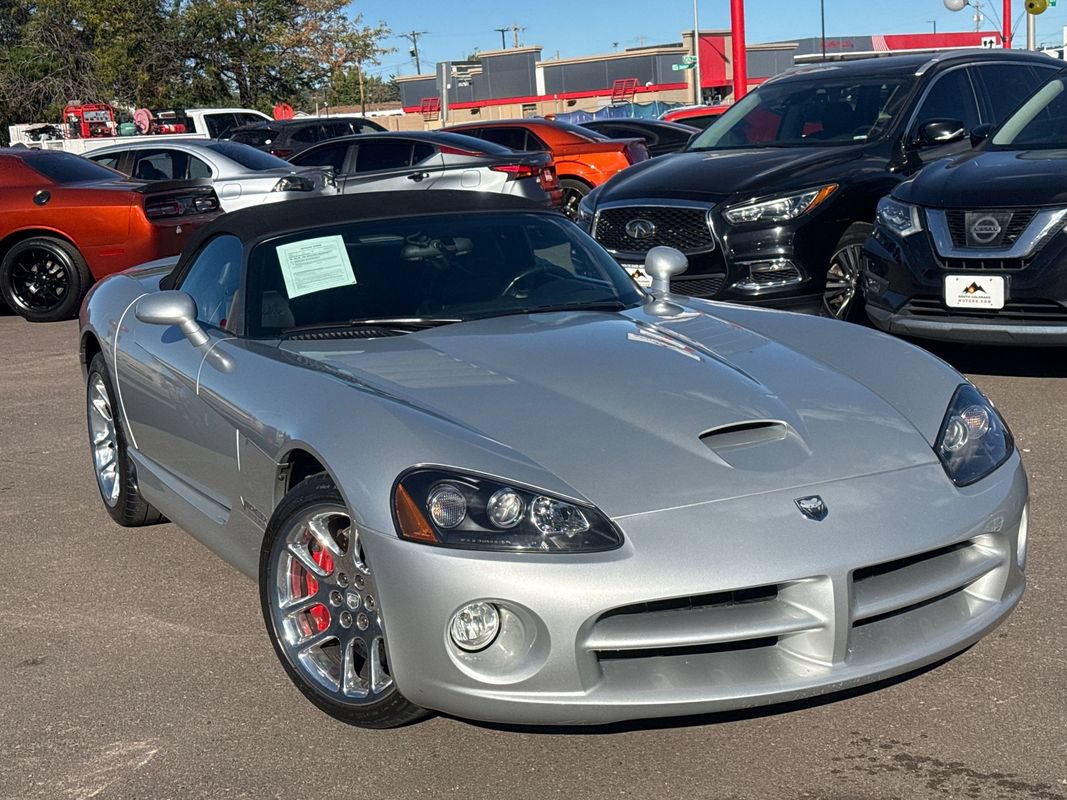 Used 2004 Dodge Viper SRT-10 RWD image 1