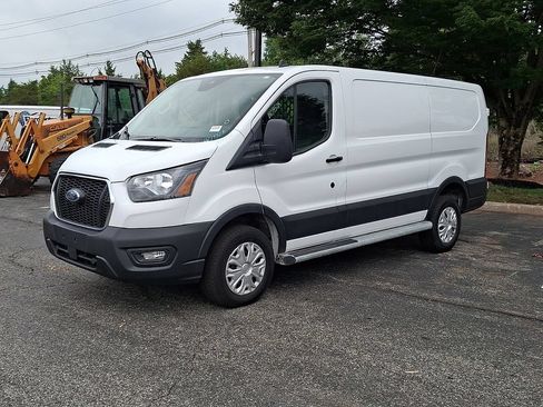 Certified 2025 Ford Transit 250 Low Roof w/ Exterior Upgrade Package RWD image 6