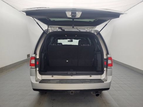 Used 2017 Lincoln Navigator Reserve RWD image 29