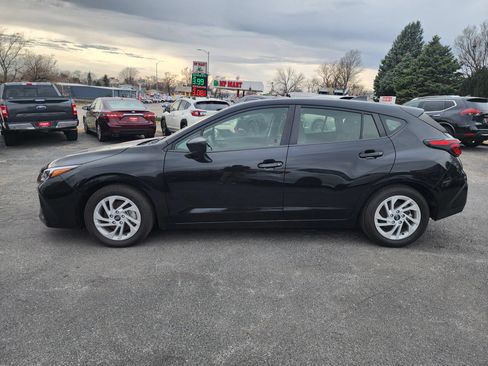 Used 2024 Subaru Impreza 2.0i AWD/4WD image 4