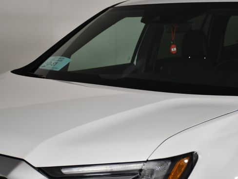 Certified 2024 Honda Passport EX-L image 12