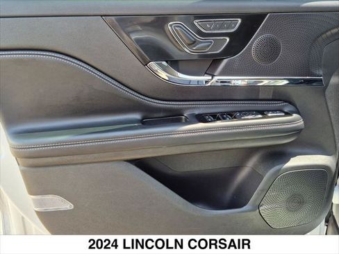 Certified 2024 Lincoln Corsair AWD w/ Equipment Group 101A image 10