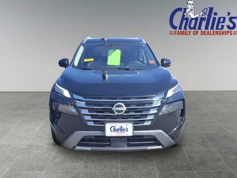 Used 2024 Nissan Rogue SL w/ SL Premium Package AWD/4WD image 2