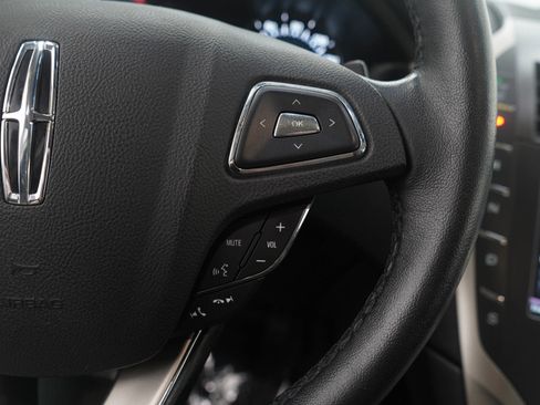 Used 2016 Lincoln MKZ AWD image 25