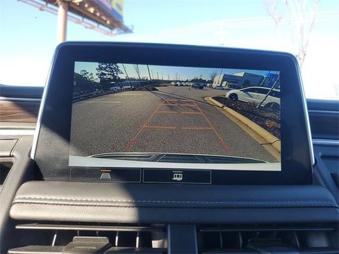 Used 2021 Chevrolet Suburban LT w/ Rear Media and Nav Package image 23