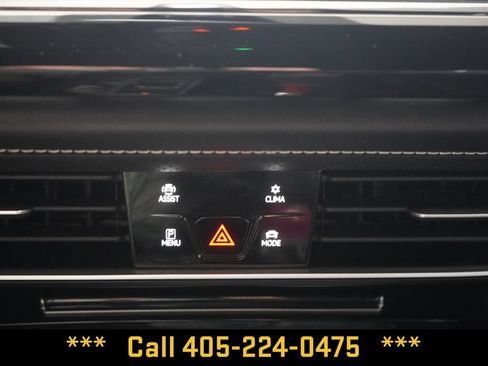 Used 2026 Volkswagen Atlas Cross Sport SE FWD image 32