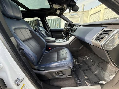 Used 2019 Land Rover Range Rover Sport HST image 26