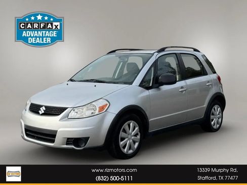 Used 2010 Suzuki SX4 Hatchback FWD image 1
