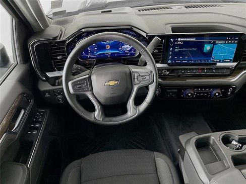 Used 2025 Chevrolet Silverado 2500 LT w/ Safety Package image 25