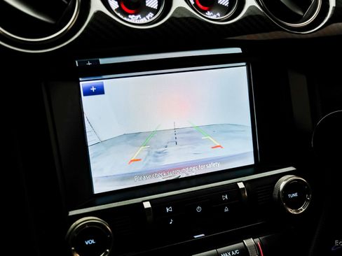 Used 2021 Ford Mustang Shelby GT500 w/ Carbon Fiber Track Pack image 69