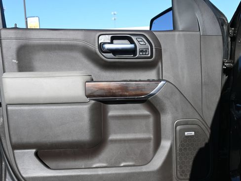 Used 2022 GMC Sierra 1500 SLT AWD/4WD image 19