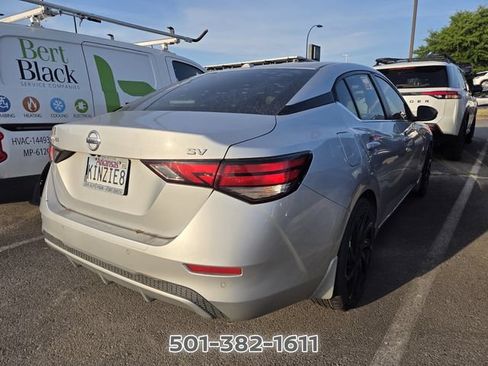 Used 2020 Nissan Sentra SV w/ Trunk Package FWD image 5