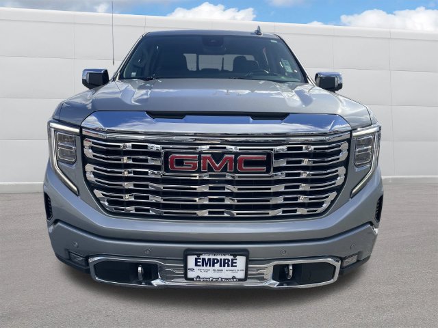 Used 2024 GMC Sierra 1500 Denali w/ Denali Reserve Package AWD/4WD image 11