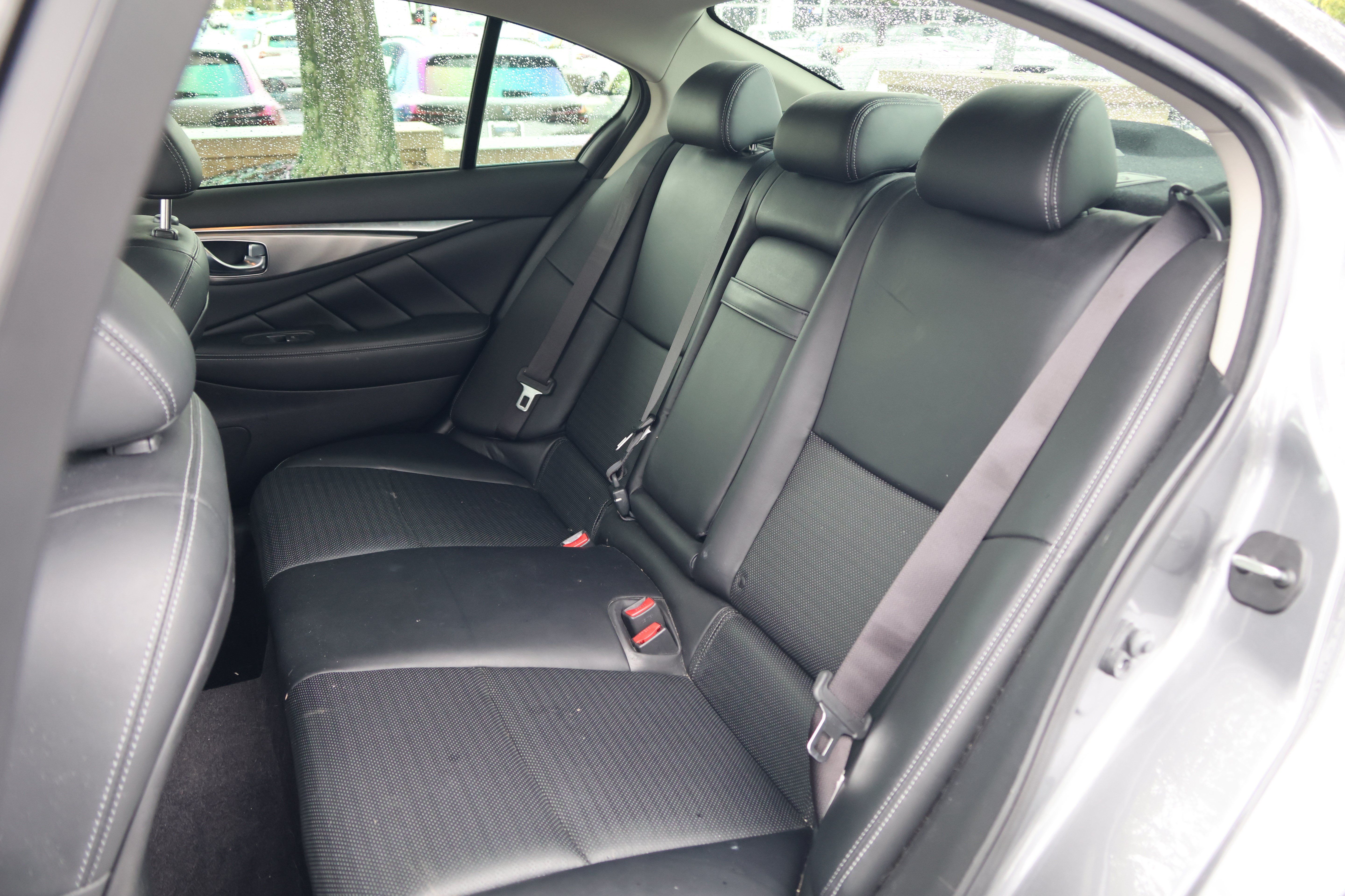 Used 2016 INFINITI Q50 Sport RWD image 33
