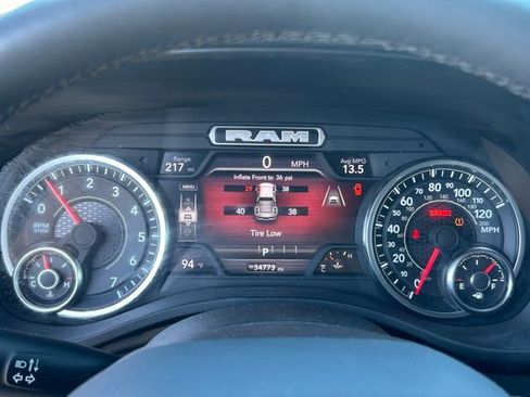 Used 2025 RAM 1500 Laramie AWD/4WD image 25
