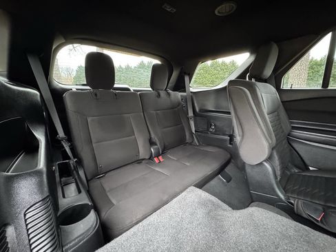 Used 2020 Ford Explorer XLT w/ Comfort Package image 27