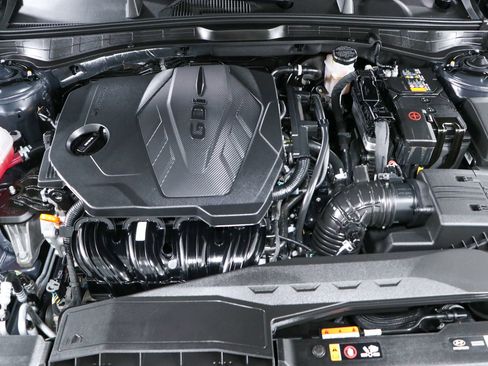 Used 2025 Hyundai Sonata SEL FWD image 29