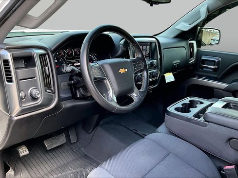Used 2018 Chevrolet Silverado 1500 LT w/ Texas Edition RWD image 21