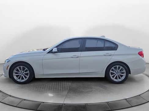 Used 2018 BMW 320i Sedan image 2