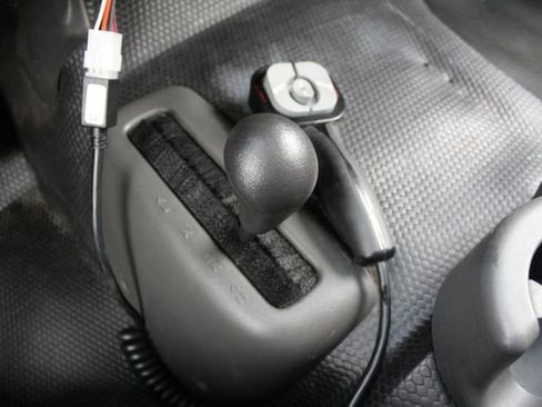 Used 2007 Chevrolet Silverado 2500 W/T w/ Heavy-Duty Power Package image 20